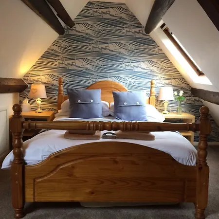 Sanders Yard 3* Whitby