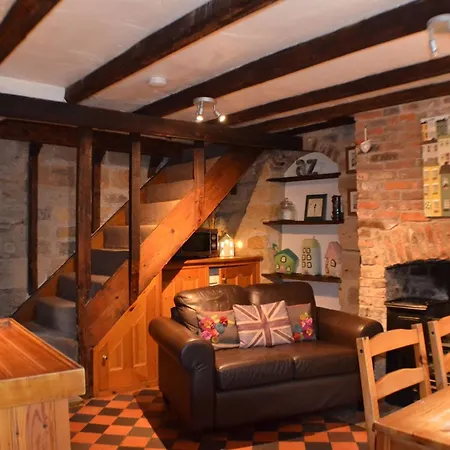Hotel Sanders Yard 3*